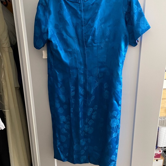 Exquisite vintage couture dress in near-new condition.—sized like a modern 14-16 - Picture 5 of 10